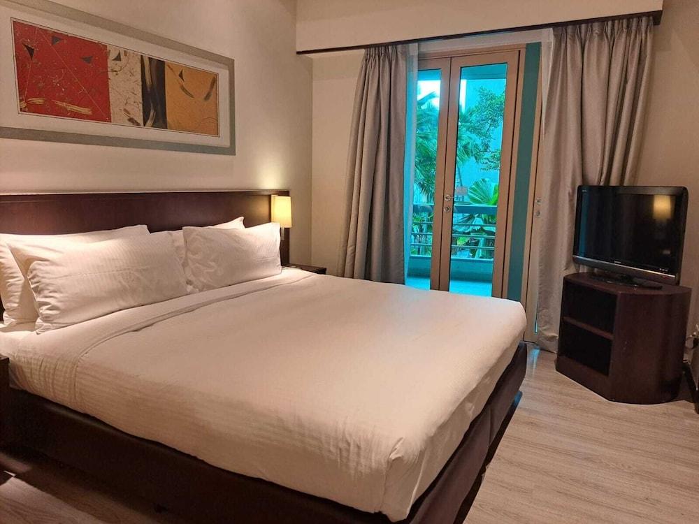 Khách sạn hẻo lánh Somerset Bencoolen 4*